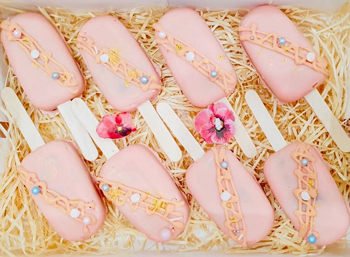 Mini Cakesicles – Royal Platter